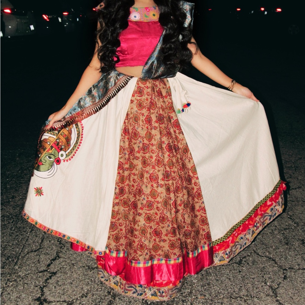 Pink white garba navratri festive traditional chaniya lehenga ghagra choli